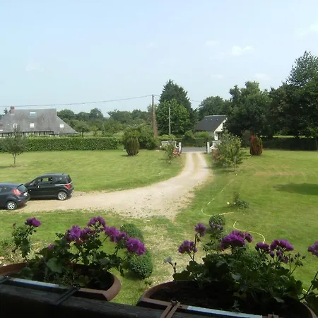 Manoir Melphil Bed & Breakfast