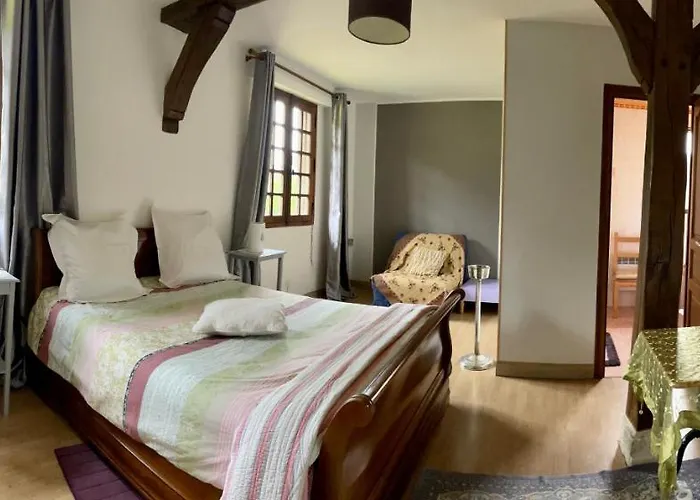 Manoir Melphil Bed and Breakfast Saint-Étienne-la-Thillaye