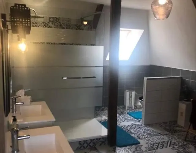 Manoir Melphil Bed and Breakfast Saint-Étienne-la-Thillaye